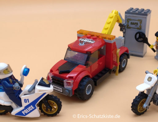 Lego® 60137 Tow Truck Trouble Abschleppwagen auf Abwegen (Get it @ PLAY-BAY.de)