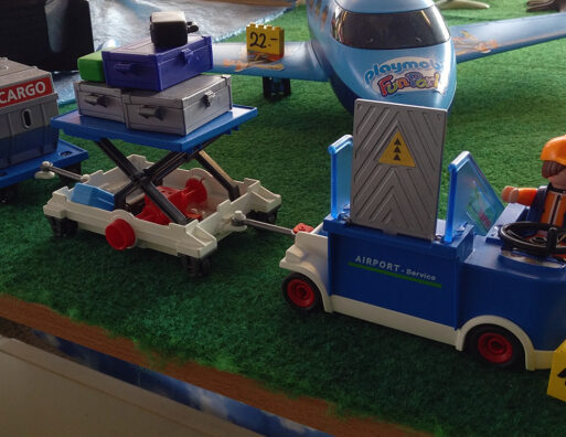 Playmobil® 4315 Cargo- und Treppenfahrzeug (Get it @ PLAY-BAY.de)