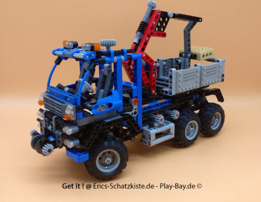 Lego® 8273 [Technic] Off Road Truck (Get it @ PLAY-BAY.de)