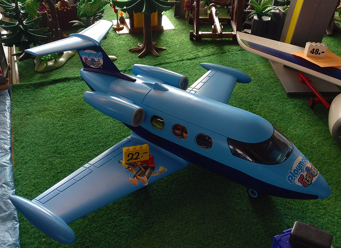 Playmobil Ma Vie 9366 - Parc D'attractions Avec Jet Privé - Neuf 2022 - Malta